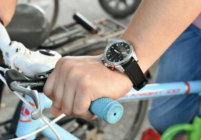 这款智能腕表续航一年，比Apple Watch 3性价比更高！